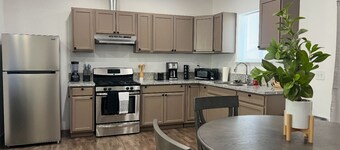 Charming 3-bedroom house in Orange Cove with AC