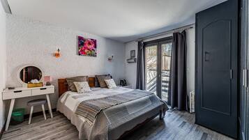 4 Schlafzimmer, Bügeleisen/Bügelbrett, WLAN, Bettwäsche