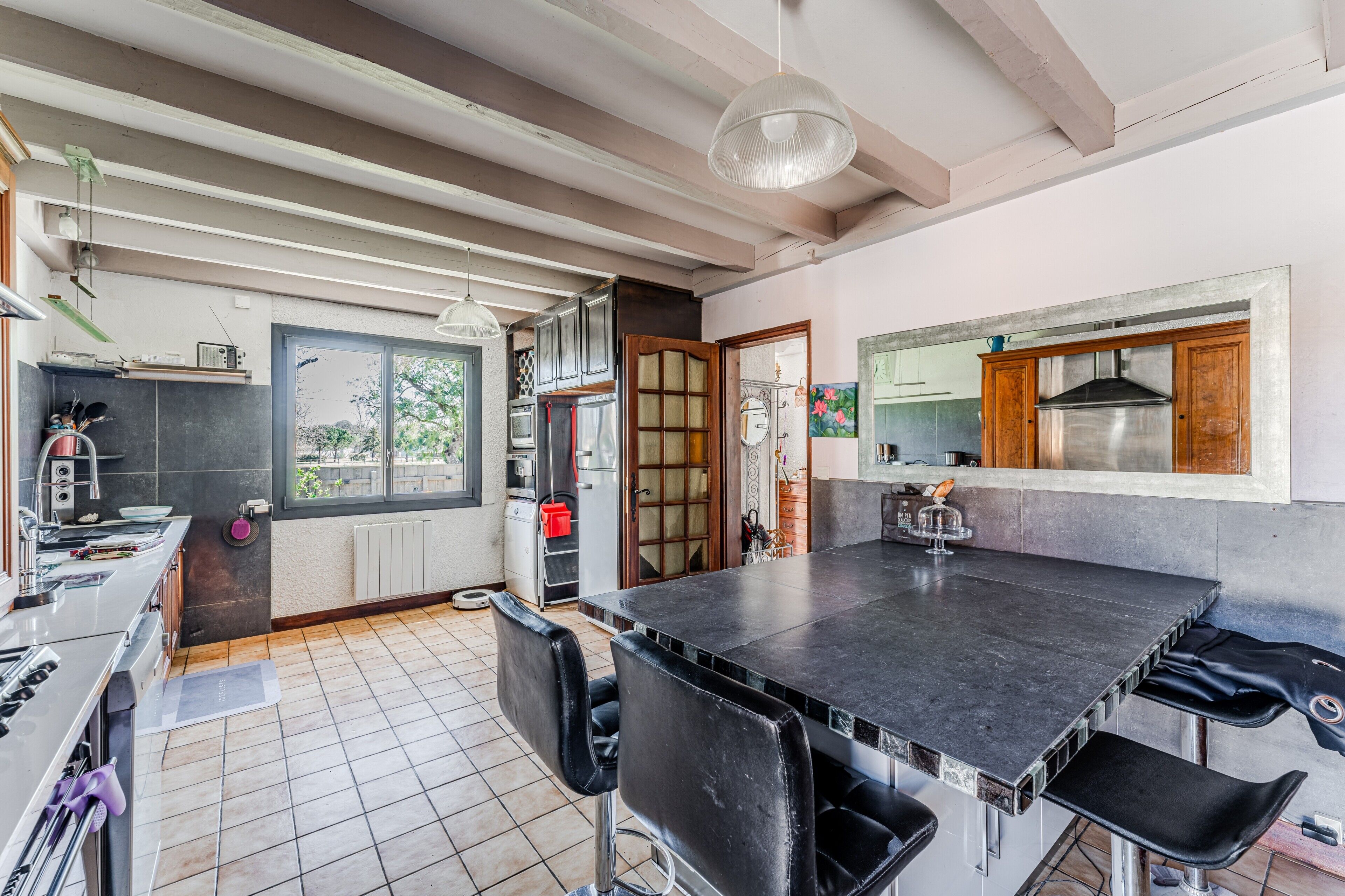 Geladeira, micro-ondas, fogão, cooktop