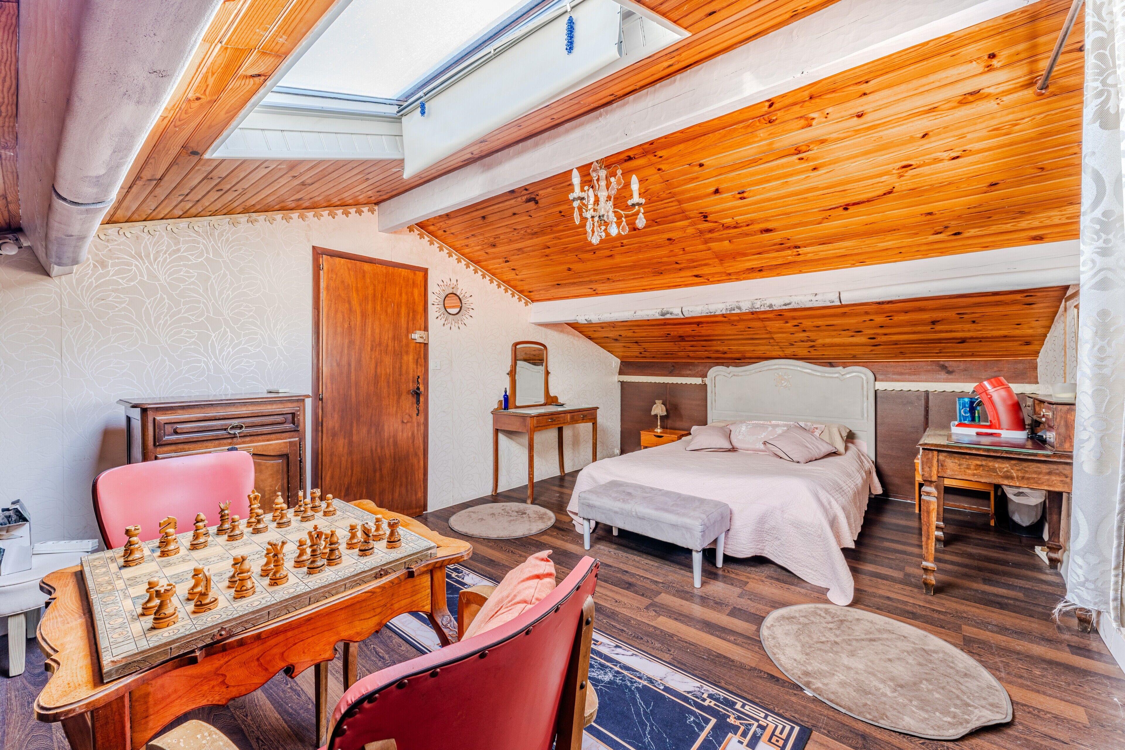 4 Schlafzimmer, Bügeleisen/Bügelbrett, WLAN, Bettwäsche