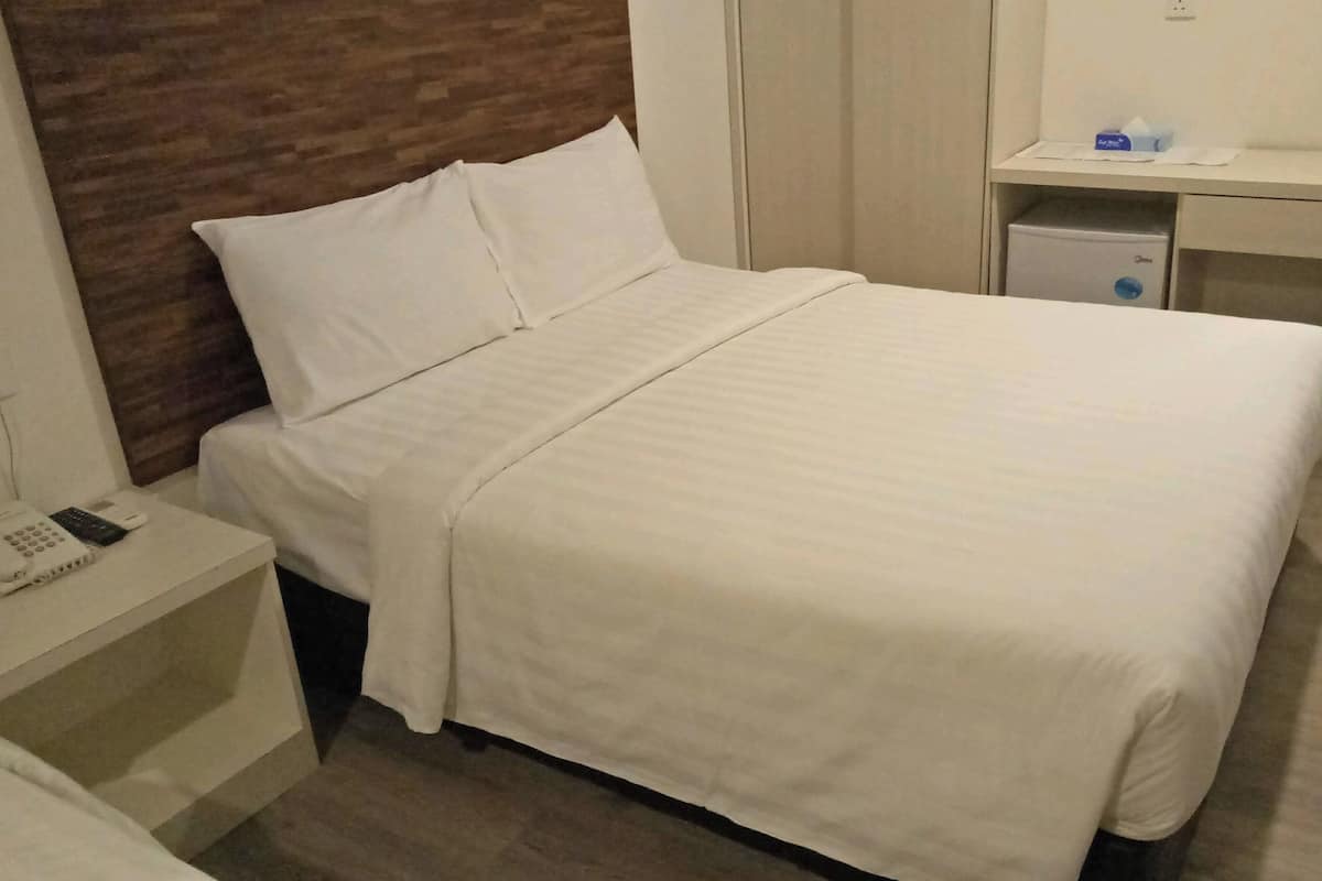 Deluxe Double or Twin Room | Free WiFi
