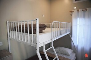 Bügeleisen/Bügelbrett, WLAN, Bettwäsche