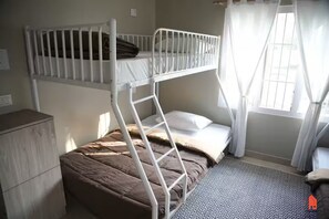 アイロン / アイロン台、WiFi、ベッドシーツ