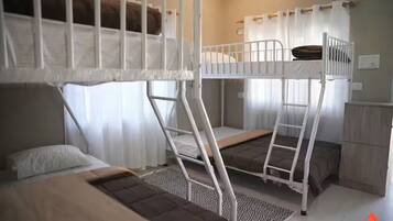 Fer et planche Ă repasser, Wi-Fi, draps fournis