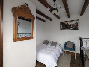 Apartemen Deluks, balkon, pemandangan gunung | Interior