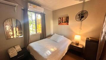 Comfort-Zimmer, Veranda, Gartenblick | Schreibtisch, kostenloses WLAN