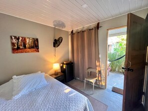 舒適客房, 夏威夷式陽台, 花園景觀 | 書桌、免費無線上網