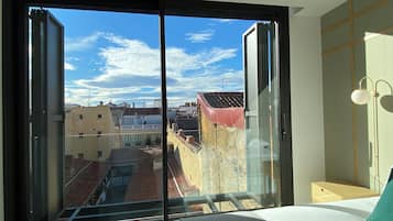 Apartament, pati | Escriptori i espai de treball apte per a portàtils