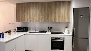 Santa Lucia 1B | Private kitchen | Fridge, microwave, oven, stovetop