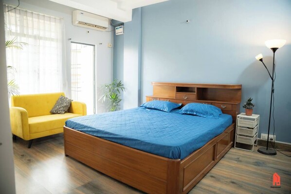 Bügeleisen/Bügelbrett, WLAN, Bettwäsche