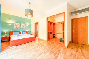 7 عدّة غرف نوم ومكواة/لوح كي وواي فاي مجانًا وملاءات أسرّة