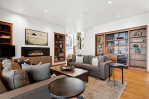 Smart-TV, Kamin