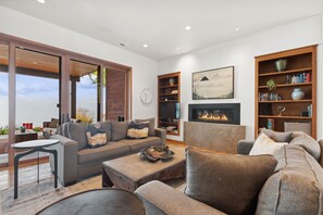 智能電視、壁爐