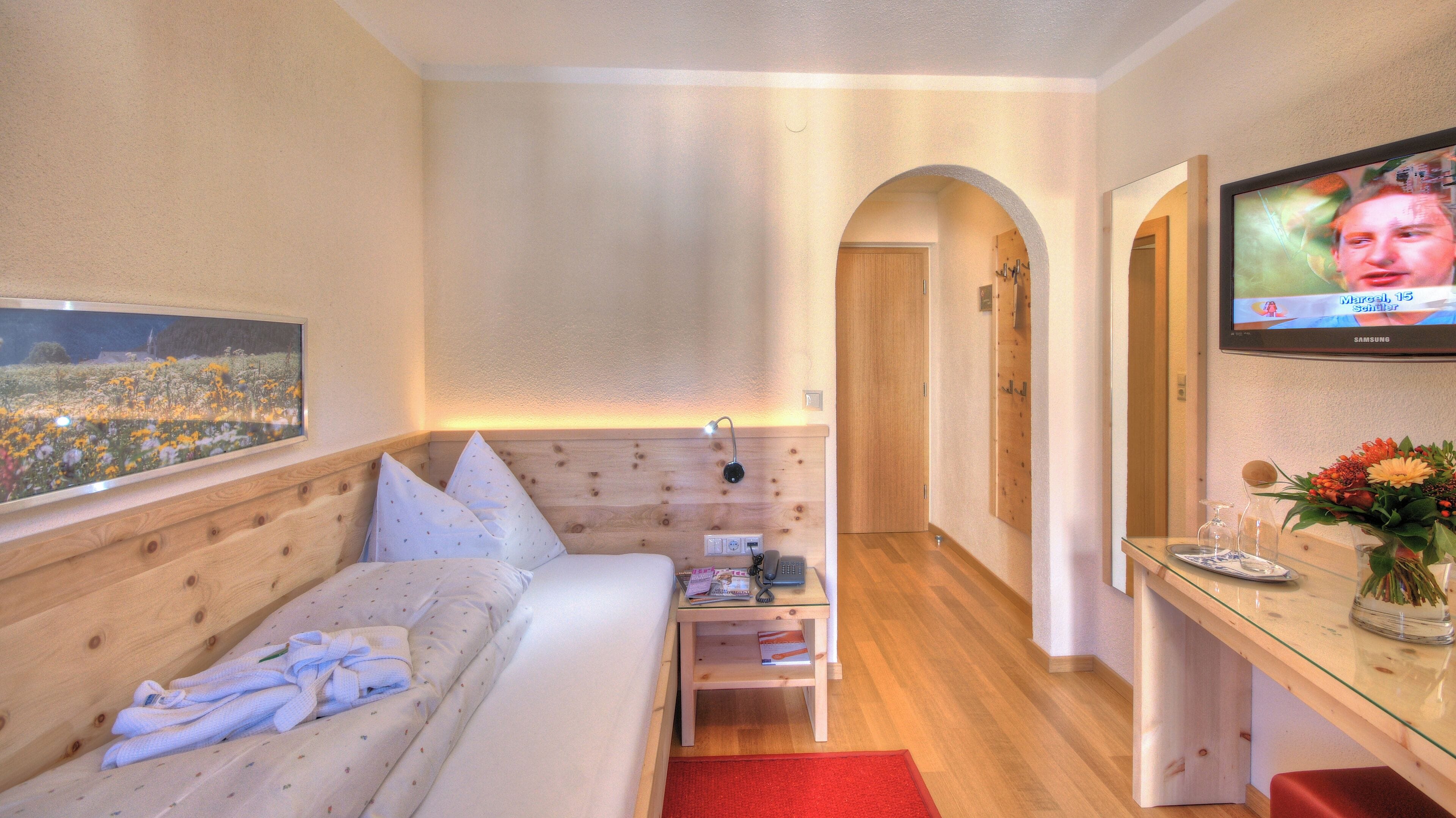 Basic Single Room | Free WiFi