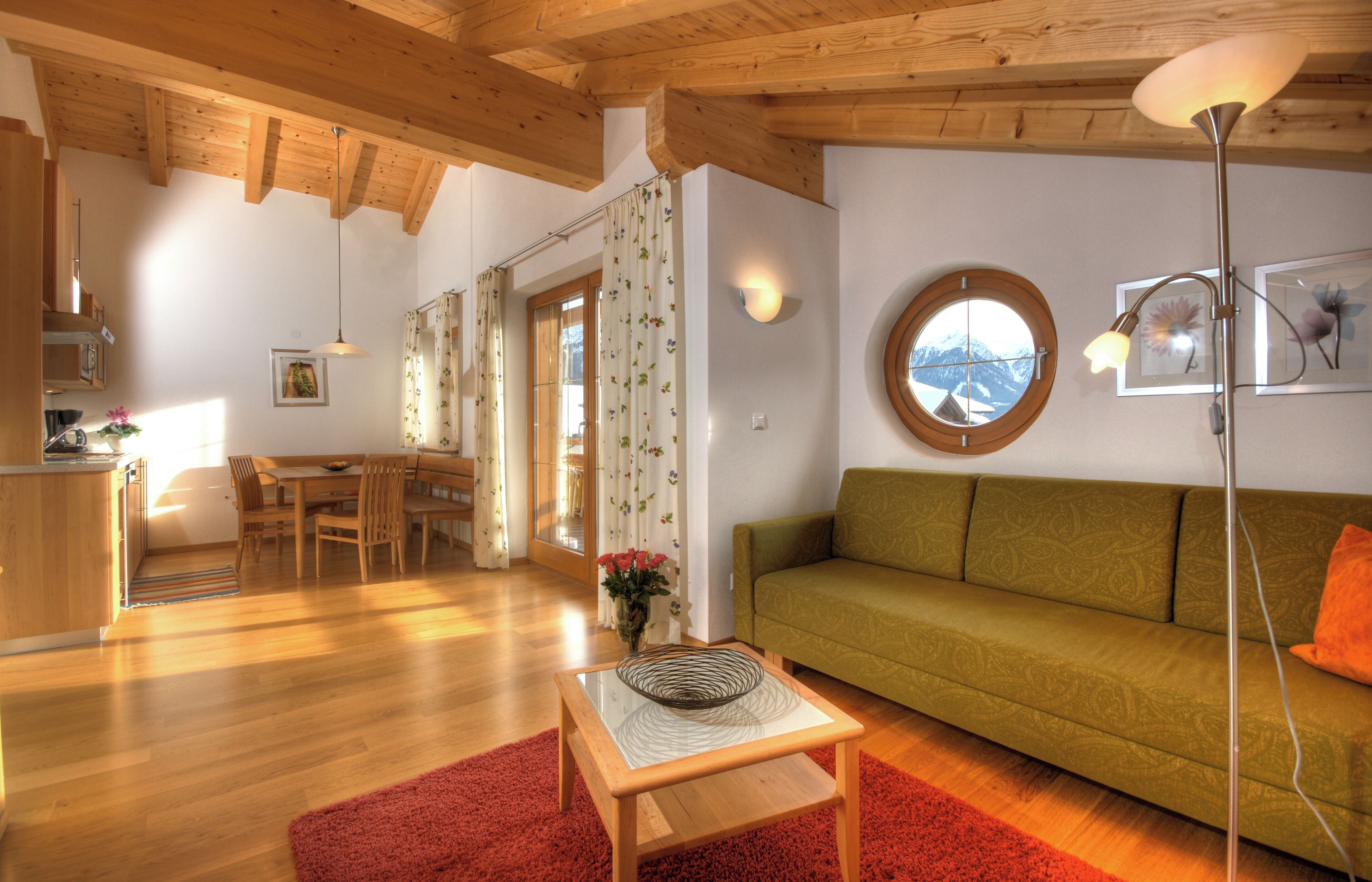 Deluxe Condo | Living area