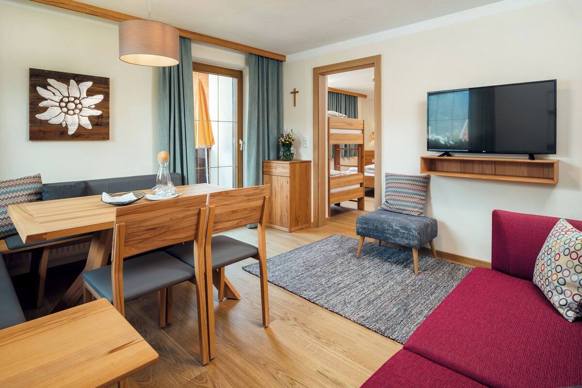 Deluxe Condo | Living area