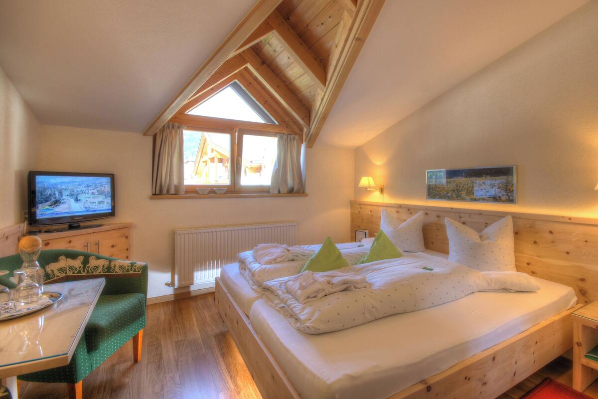 Basic Double Room | Free WiFi