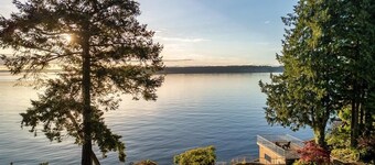 Oceanfront Sunrise Haven