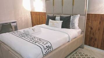 Deluxe Apartment, Garden View