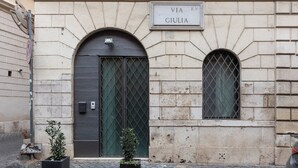 Front of property - Rental in Rome Giulia Apartment (Rome)