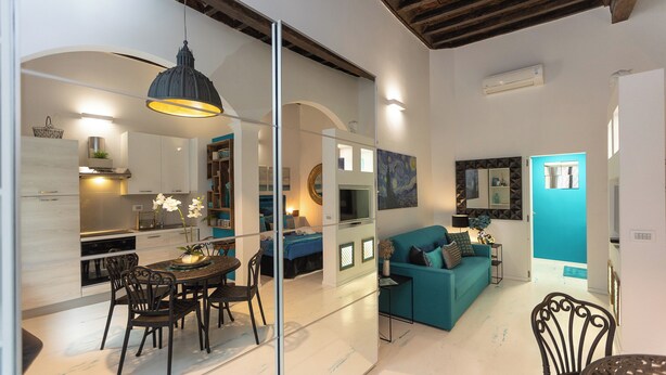 Apartment | Living area - Rental in Rome Giulia Apartment (Rome)