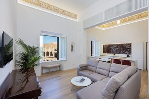 Apartment | Living area - Rental in Rome View of the Colosseum Apartment (Rome)