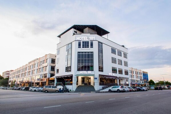 Exterior - Hotel 101 Permas (Masai)