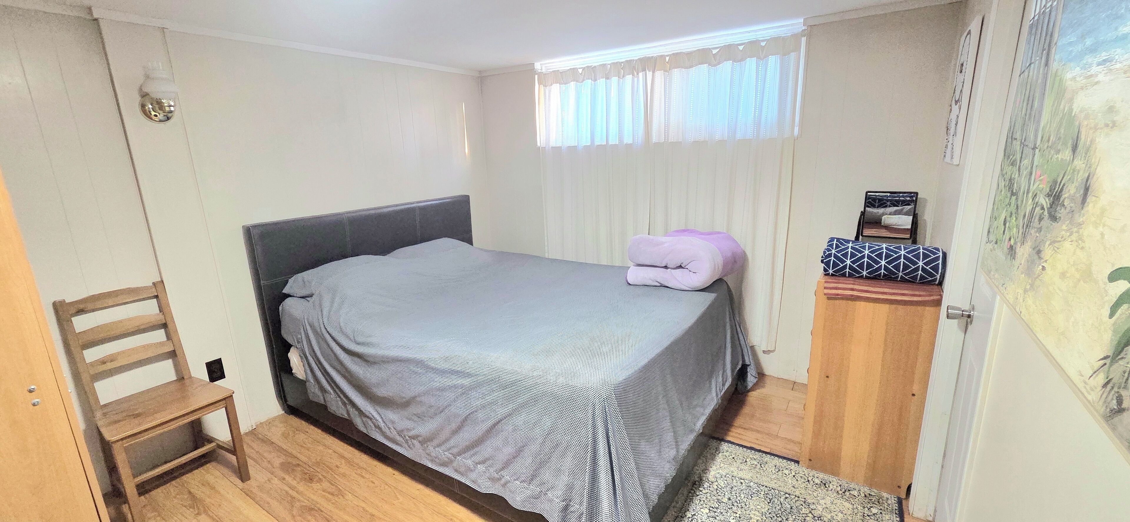 Entire ; Private Suite Bsmt & Parking - Markham