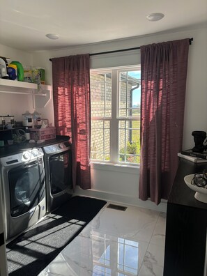 Interior - Spacious 5-bedroom house in beautiful Somerset (Somerset)