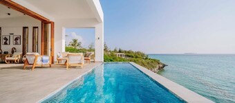 GOURAMI - Two Bedroom Villa, Sleeps 8