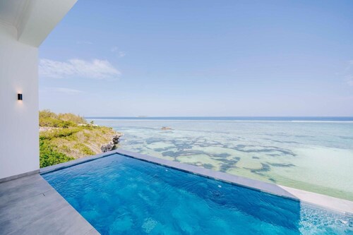 GOURAMI - Deux Chambres Villa, Couchages 8