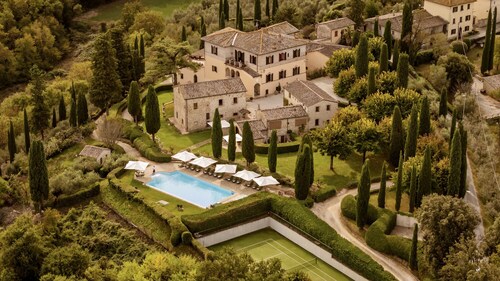 VILLA ALTAMIRA - Eighteen Bedroom Villa, Sleeps 36