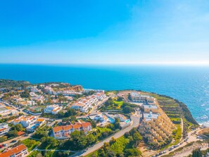 Exterior - Renovated Villa with Heatable Saltwater Pool (Carvoeiro)