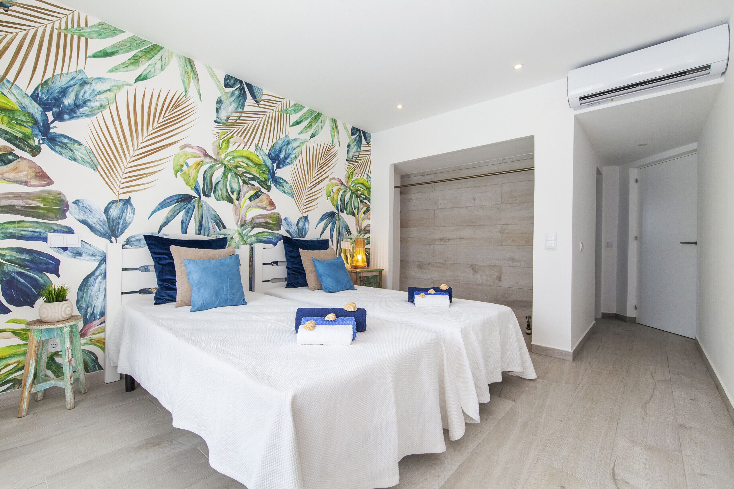 3 habitaciones, tabla de planchar con plancha y wifi gratis 