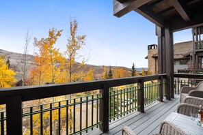 Property grounds - Ski-in/Ski-Out Condo with Mountain Views, Amenities and Fireplace! (Park City)
