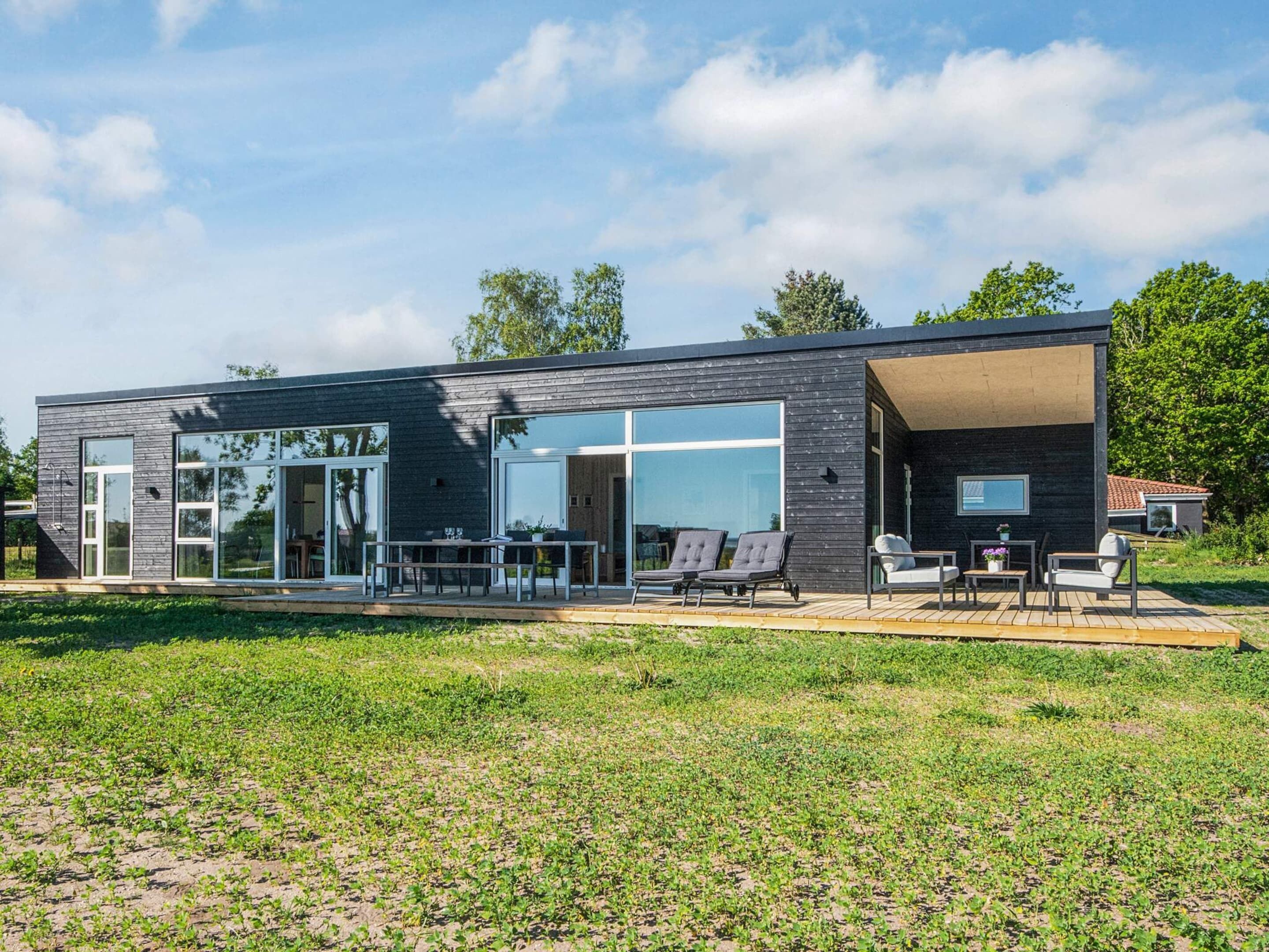 House | Outdoor dining