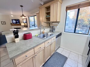 Fridge, microwave, oven, stovetop - 2BR | 2Bath Retreat Near Denver | Gym | Work (Greenwood Village)