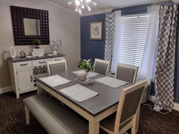 Deluxe Apart Daire | Yemek sevisi