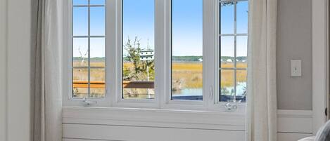 3 室のベッドルーム、デスク、アイロン / アイロン台、WiFi