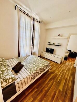 2 Schlafzimmer, Bügeleisen/Bügelbrett, WLAN, Bettwäsche