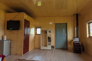 Superior-Ferienhütte, 2 Doppelbetten, Seeblick, Hanglage