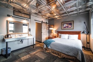 King | Iron/ironing board, free WiFi - Rundle Suites (Glasgow)