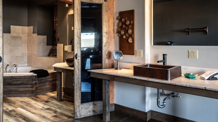 Rundle Suites