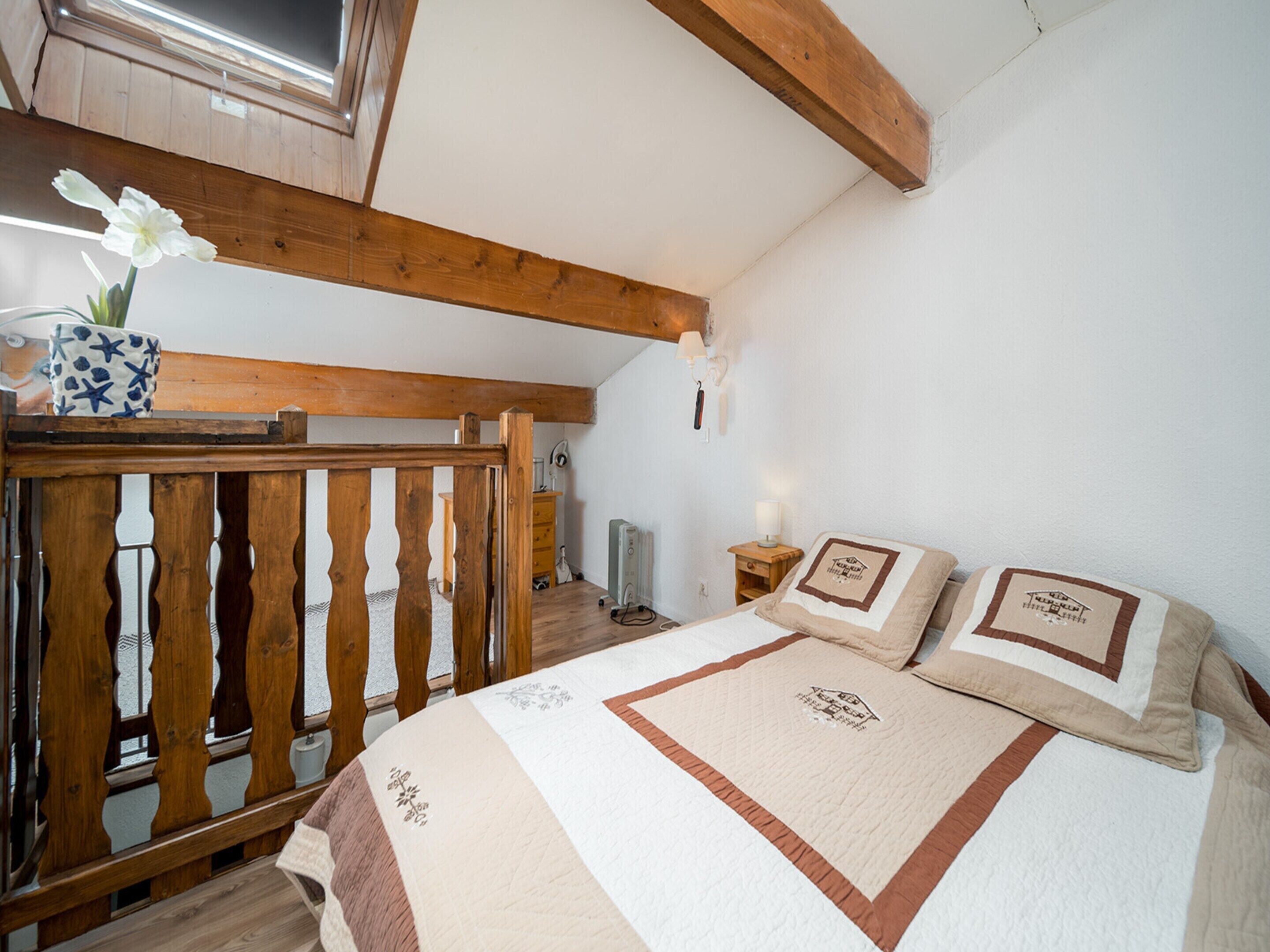 Apartment | 2 bedrooms, iron/ironing board