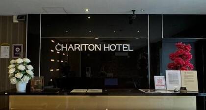Chariton Hotel Nusa Bestari