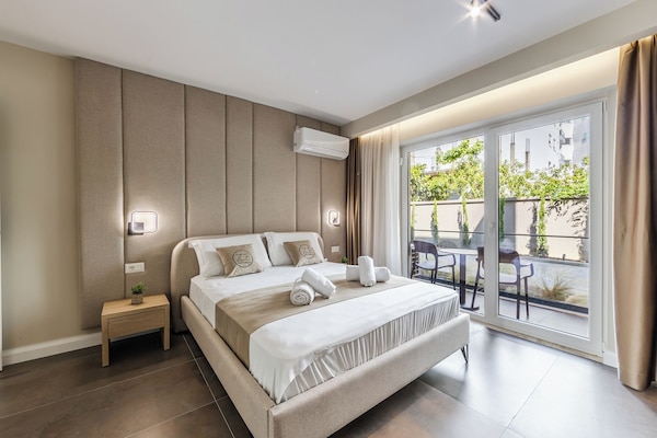 Frette Italian sheets, premium bedding, blackout drapes