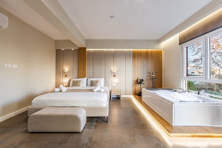 Superior Suite, Balcony, Garden View | Frette Italian sheets, premium bedding, blackout drapes