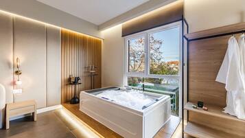 Frette Italian sheets, premium bedding, blackout curtains