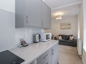 Cottage | Private kitchen - Derwent (Ulverston)