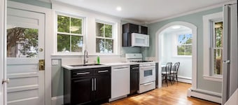 Waterway View; Steps to Ocean, Beach, Blvd, Park